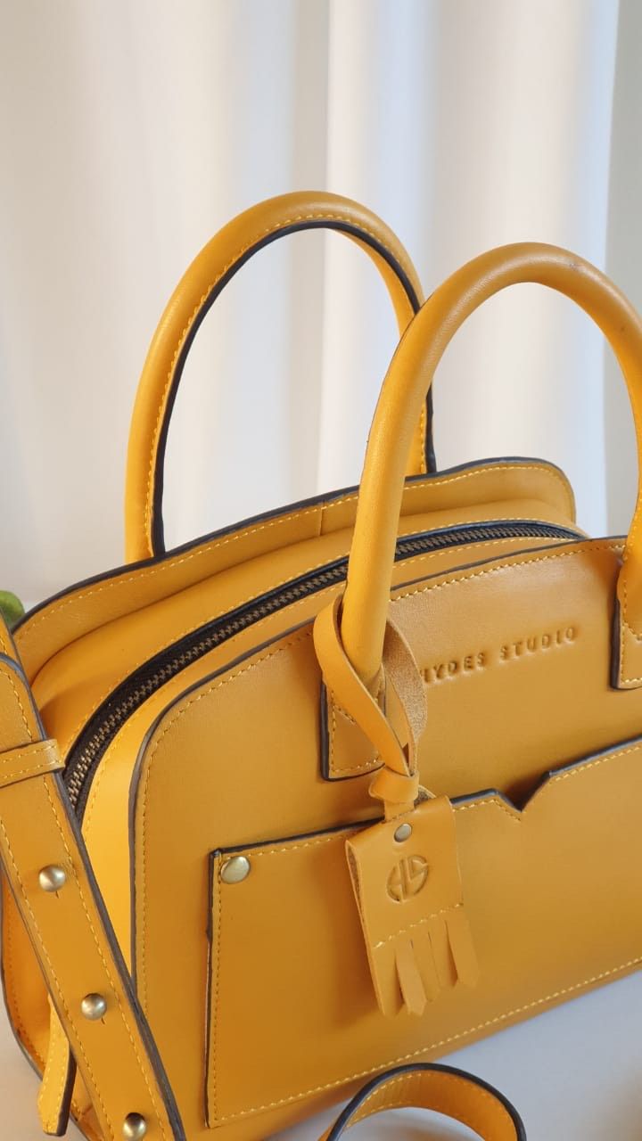 How to make a sustainable choice when it comes to leather accessories?