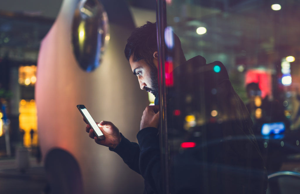 Facebook, WhatsApp and Twitter banned from May 26? We uncomplicate the matter
