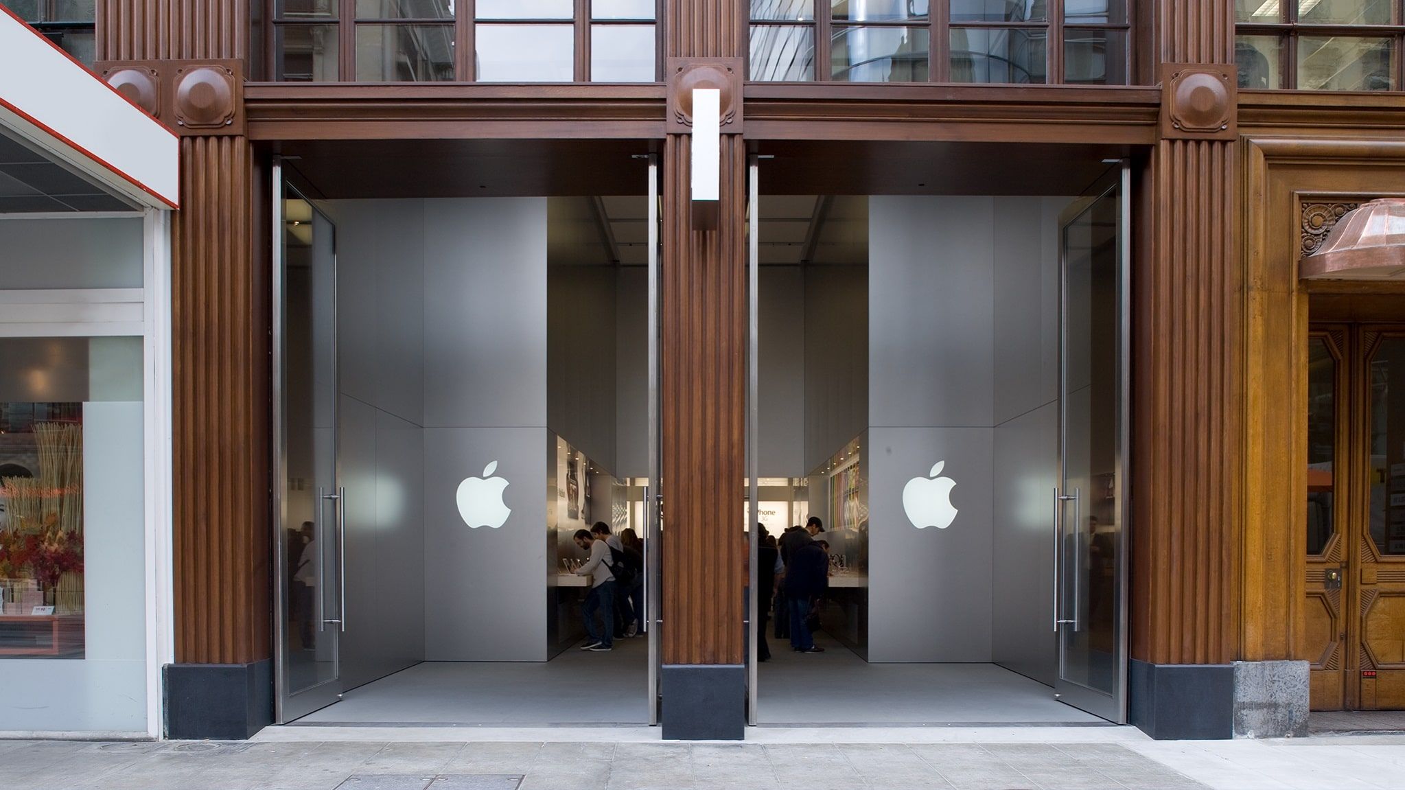 Designer depicts Apple Stores from around the world in different