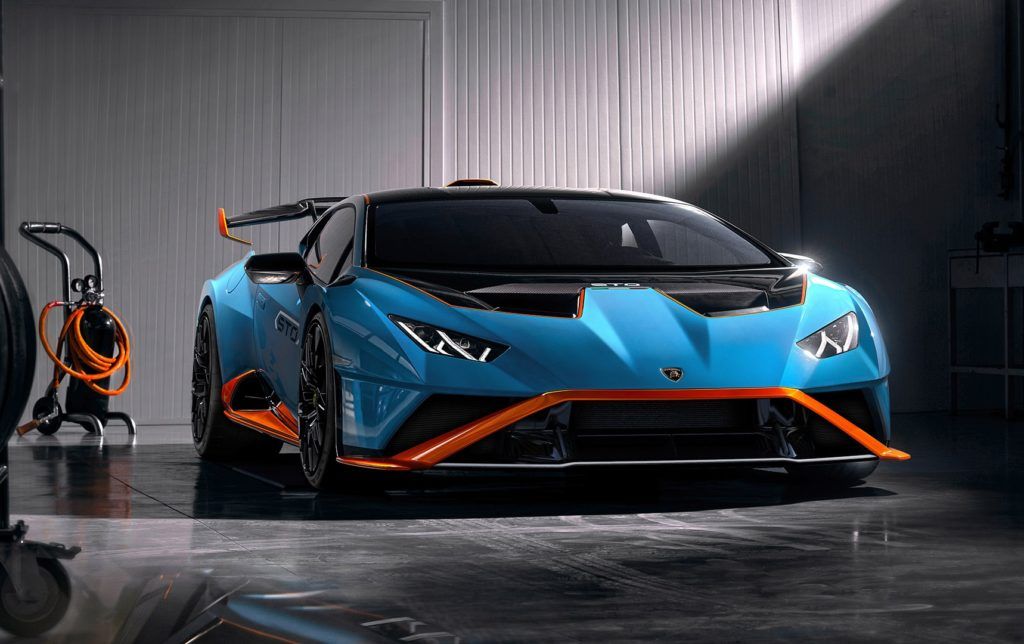 The Lamborghini Huracán STO: A race car with a number plate is now in India