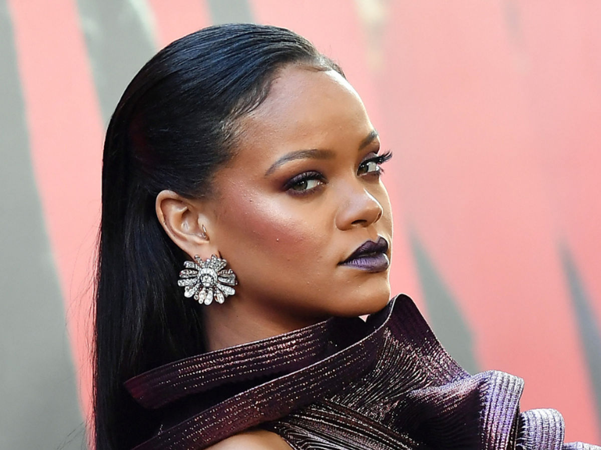 How Much Does Rihanna Make From Fenty Beauty?