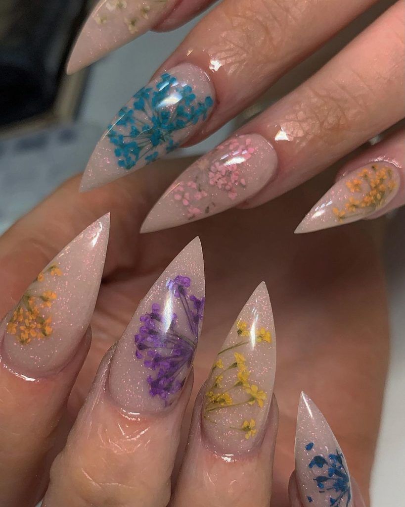 28 Charming Dried Flower Nails Ideas - Styleoholic