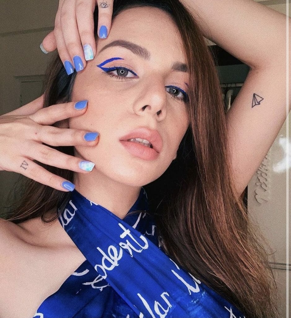 30 Cute Summer Nails Designs - Fashion & Glamour Trends 2019 - Katty Glamour  | Uñas de novia decoradas, Manicura de uñas, Uñas para novia