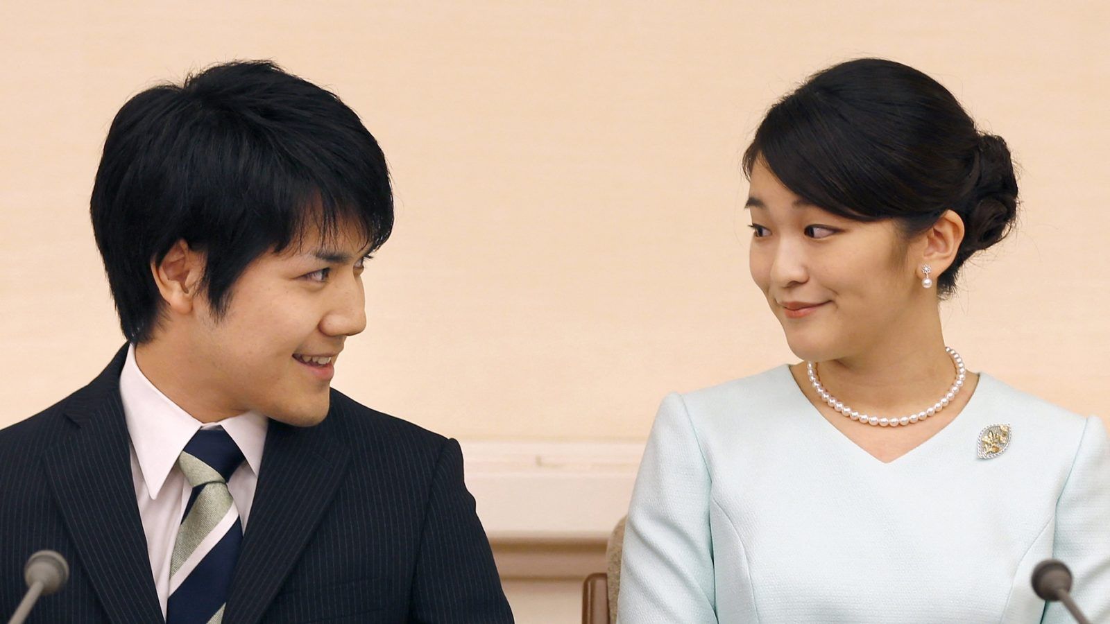 Princess Mako of Japan set to marry commoner Kei Komuro amid controversy