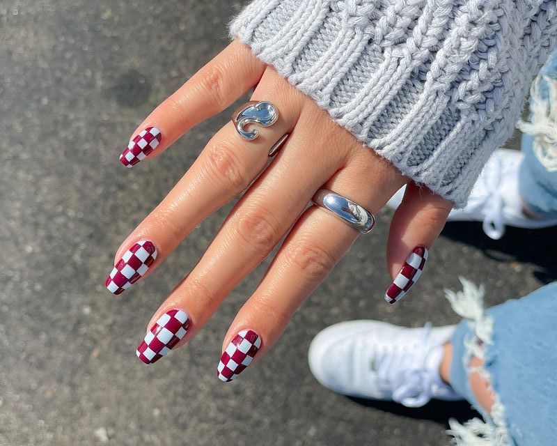 10 autumnal nail art ideas to try this November 2021