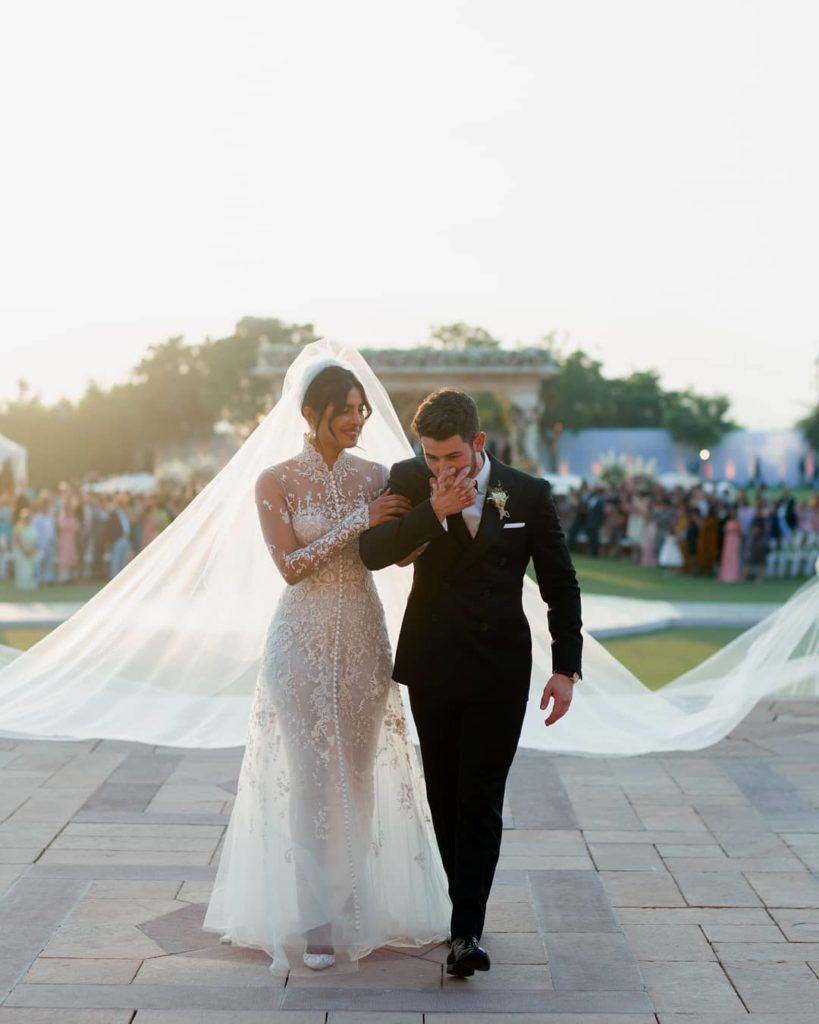 First official wedding photos of celebrities that are absolutely adorable