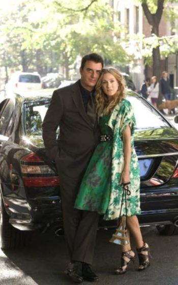 Sarah Jessica Parker reveals Carrie Bradshaw's iconic Hermes bag in Sex and  the City was a fake - 9Style