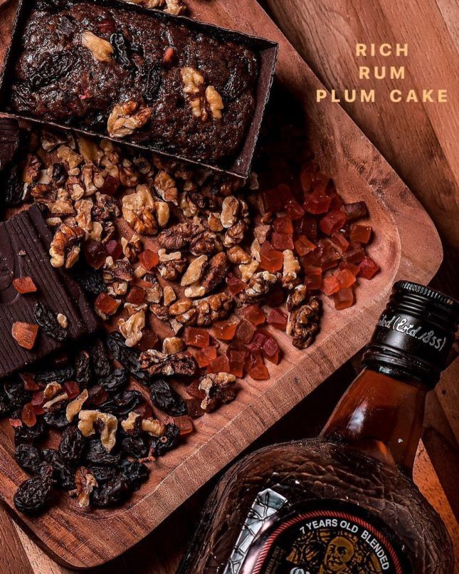 buy Rum And Raisin Bar Cake (300 Gms) online | Hangout Cakes and Gourmet  Foods