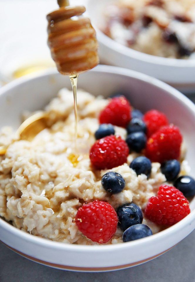 10 healthy nighttime snacks that won't make you bloat in the morning