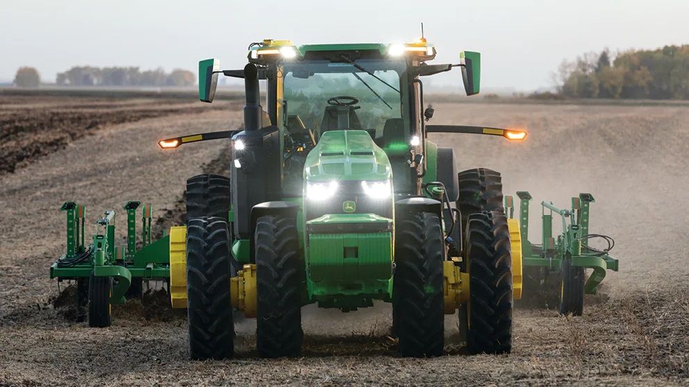 John Deere AI tractor