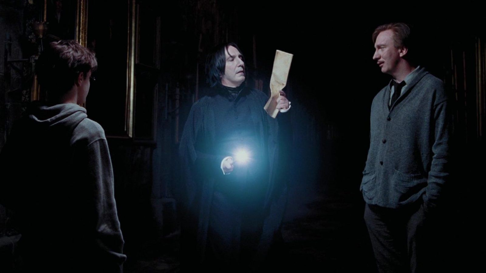 Potterheads check if spell 'Lumos' turns on their phone's flashlight