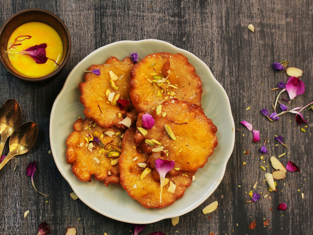 From gajar ka halwa to holay — here are some staple winter snacks