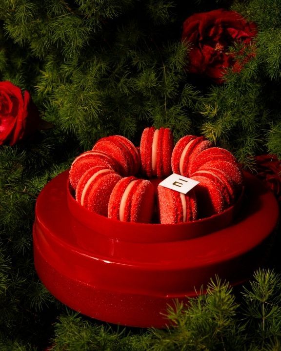 Express your love through these exquisite food hampers this Valentine’s Day