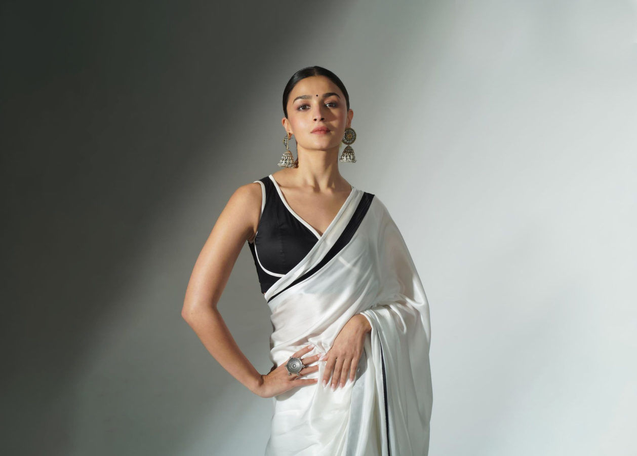 6 best Alia Bhatt white sari looks for Gangubai Kathiawadi promotions