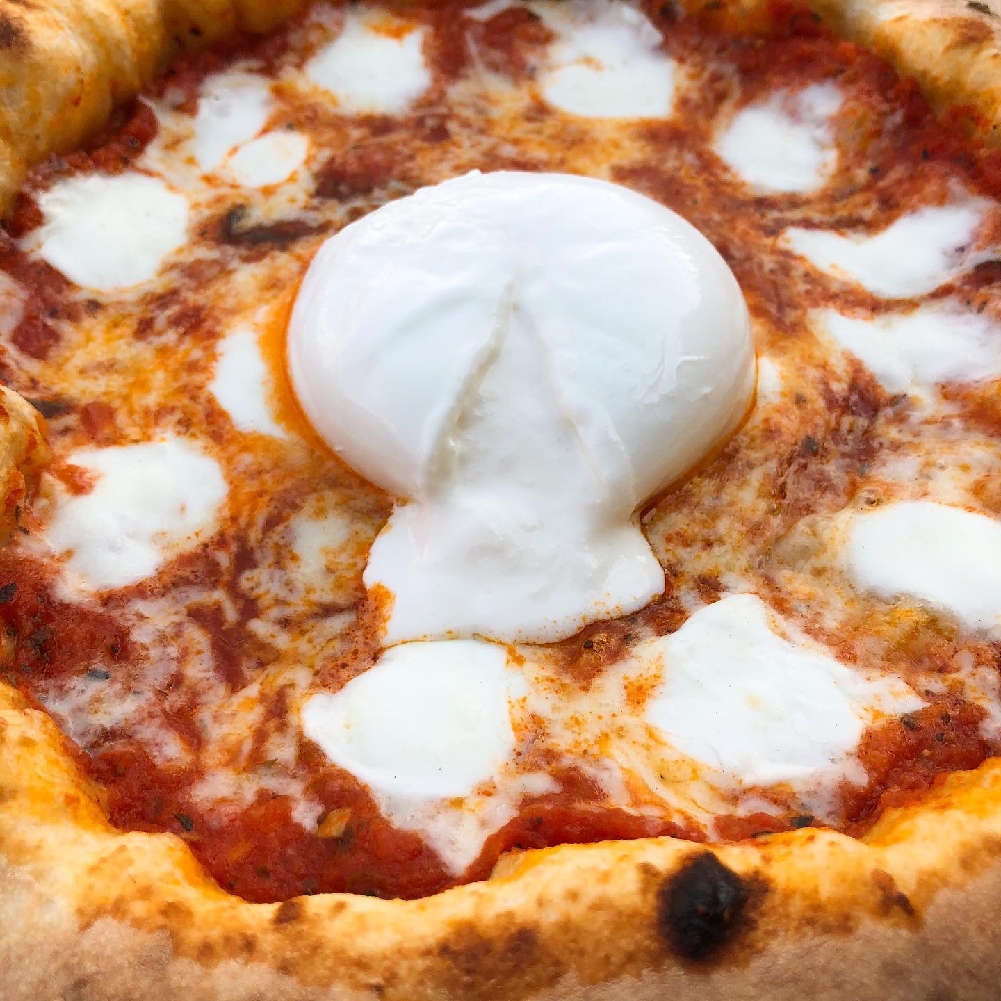 Order the creamiest burrata pizzas in Delhi from these Italian places