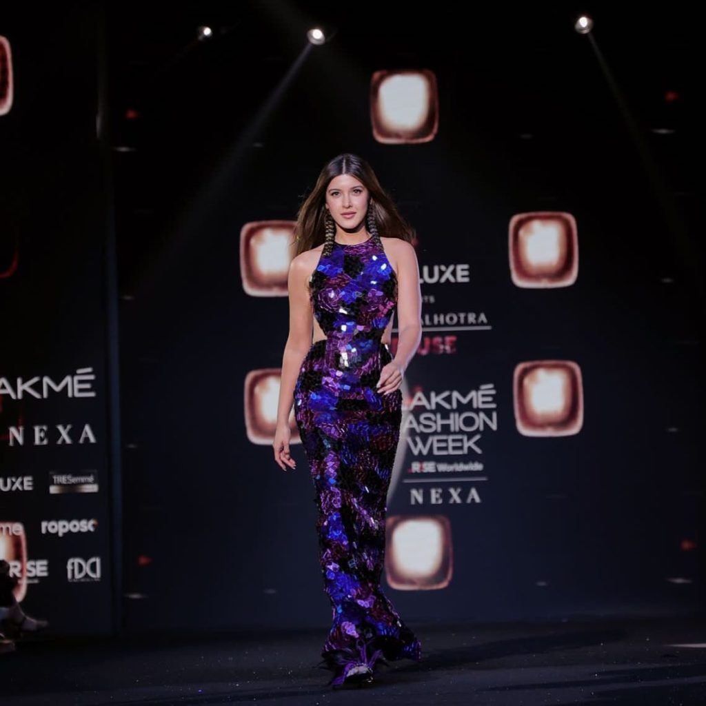 Bollywood Showstoppers From Day 3 Of FDCI X Lakmé Fashion Week 2022