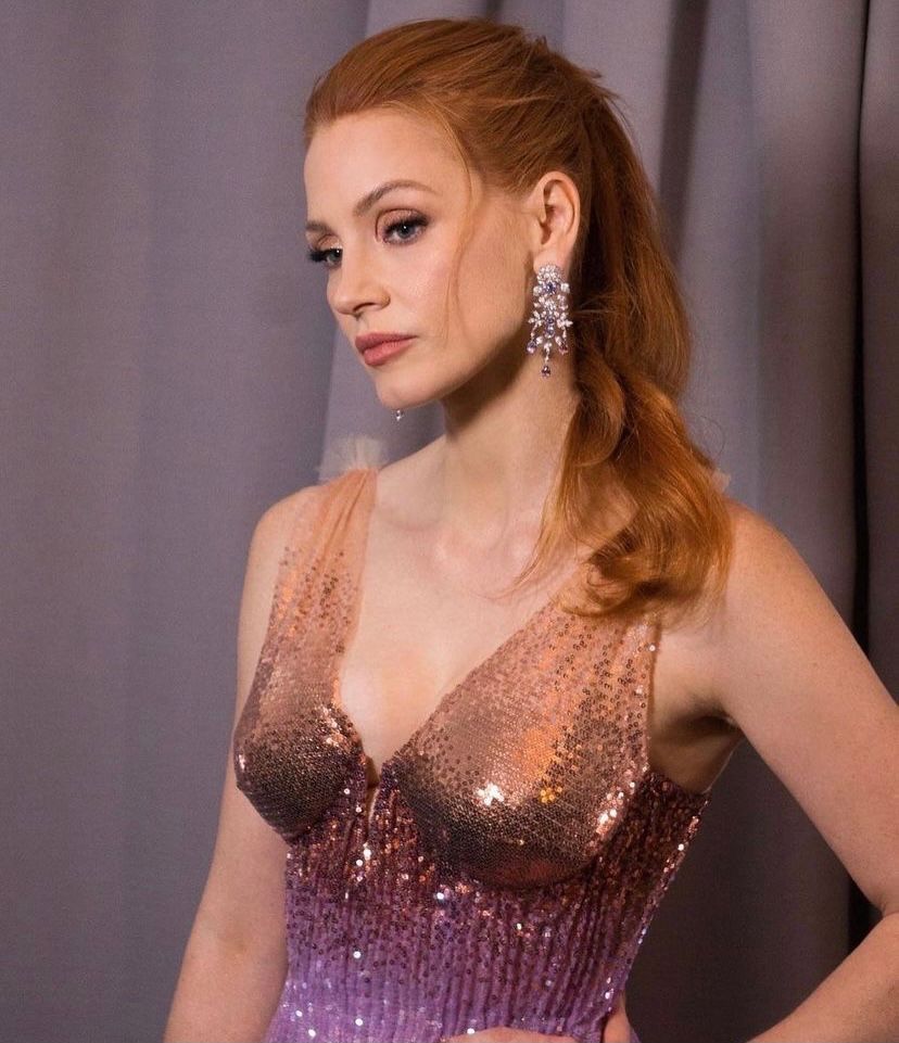 A gorgeous presence and a glorious win: Jessica Chastain’s Oscar Look