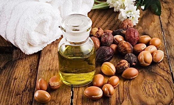 Moroccan Argan Oil: 13 Uses And Surprising Benefits For, 41% OFF