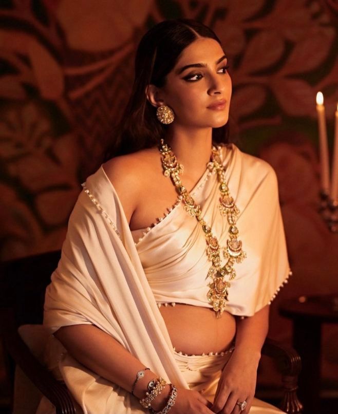 Birthday Special: Sonam Kapoor Ahuja's Trendiest Saree Looks To Upgrade  Your Closet