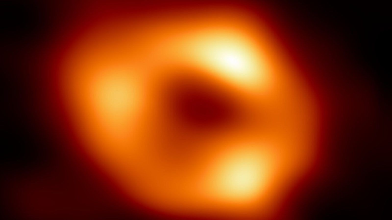 First image of the black hole at the centre of Milky Way released