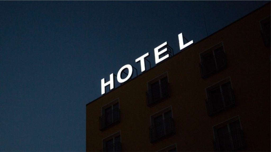 How do hotels get their star ratings?