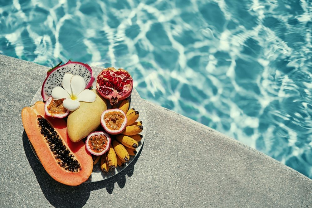 Healthy eating tips while on vacation by top nutritionists
