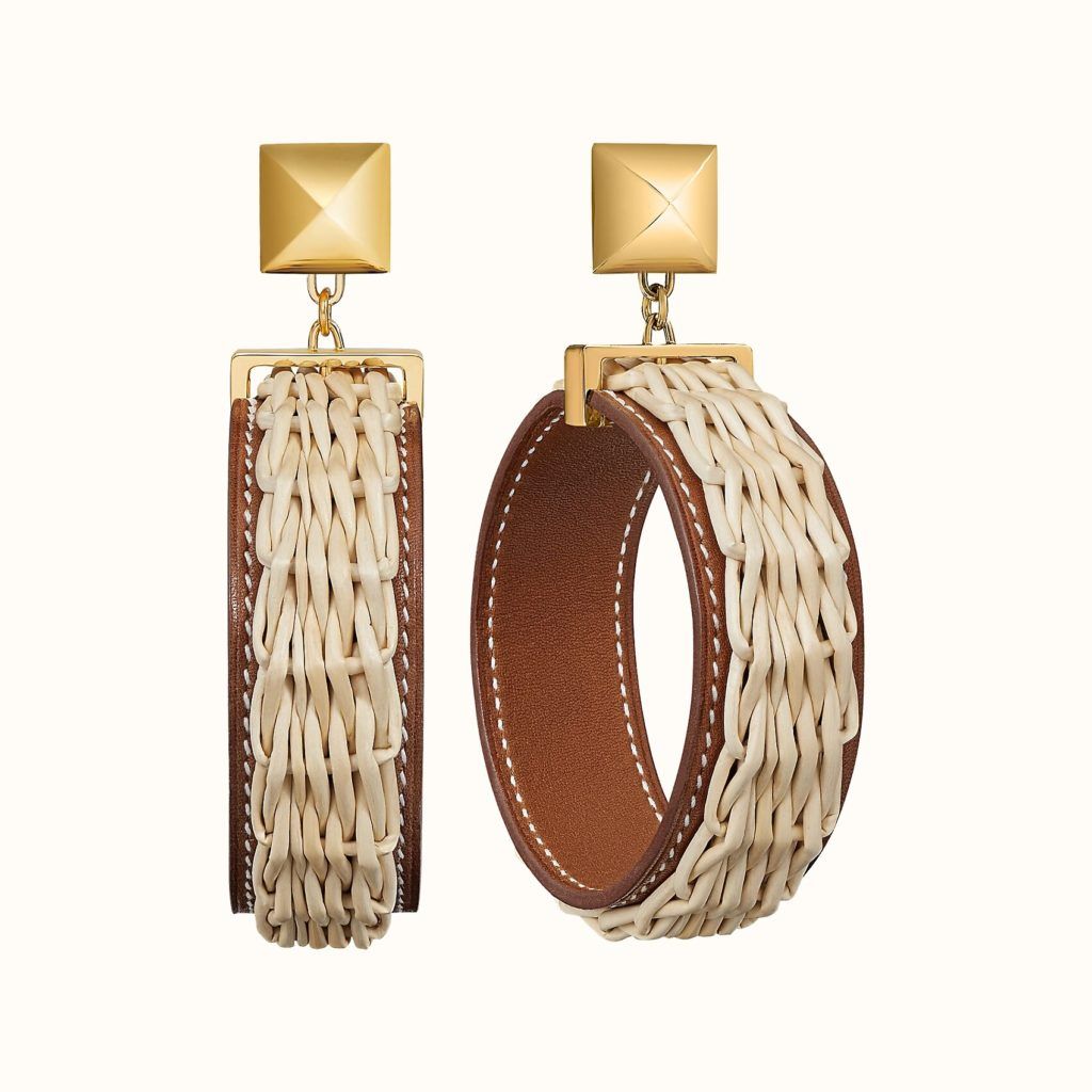 The wicker weaving technique forms an intrinsic part of