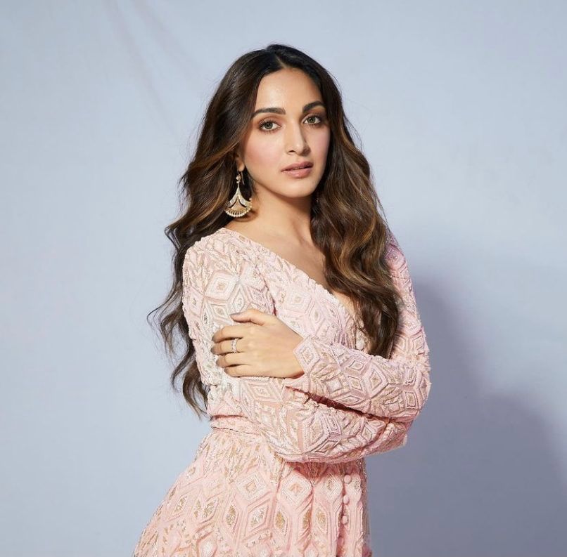 7 Gorgeous Summer Outfits from Kiara Advani's Wardrobe