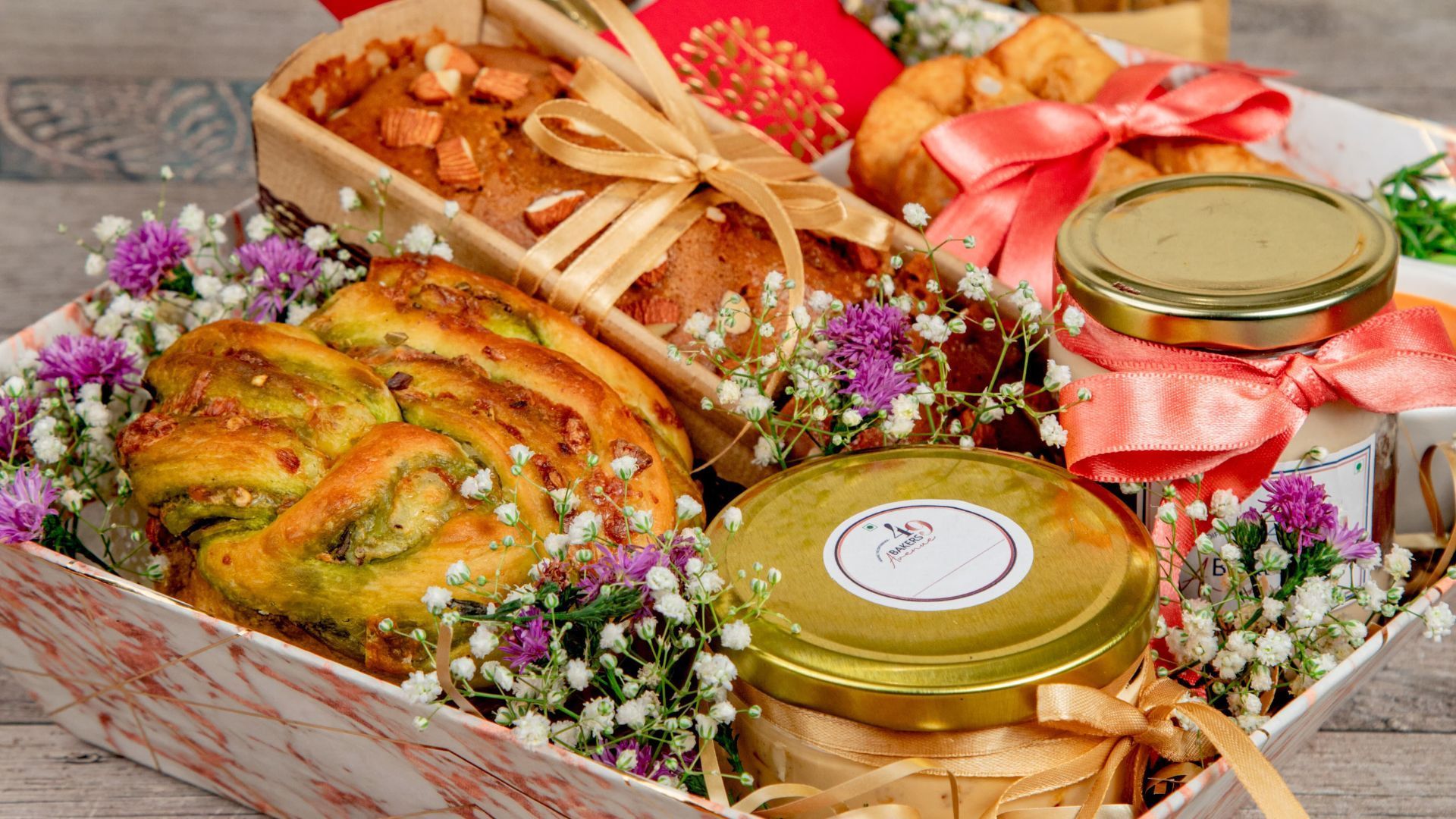 A Delicious Gourmet Snacks Hamper for your loved ones! | Hyderabad