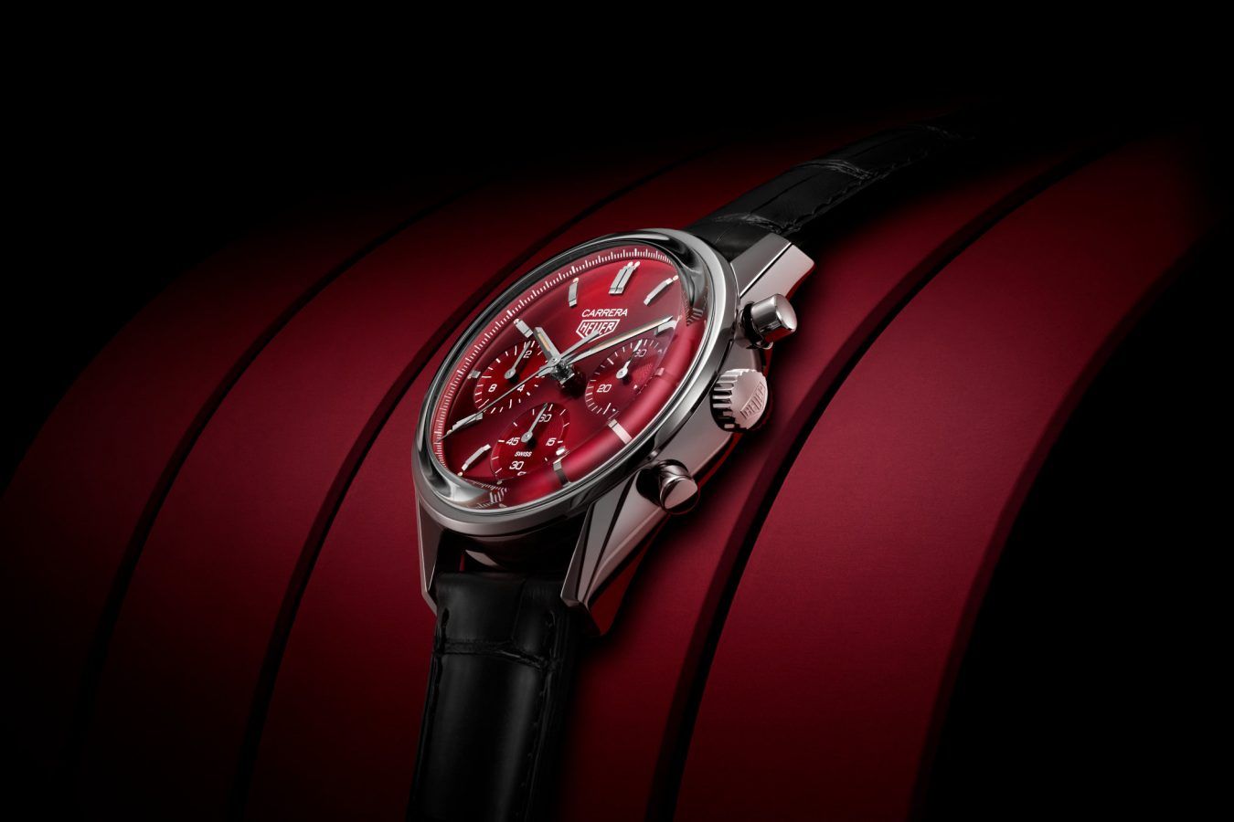 TAG Heuer’s new and exclusive crimson-dial Carrera is bloody beautiful