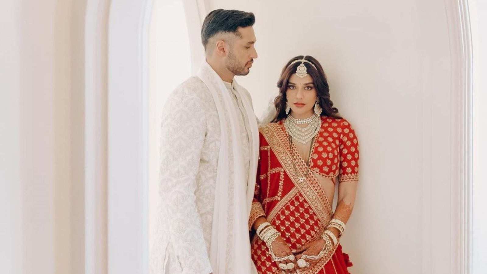 Arjun Kanungo, Carla Dennis are married! Check out pics from their ceremonies
