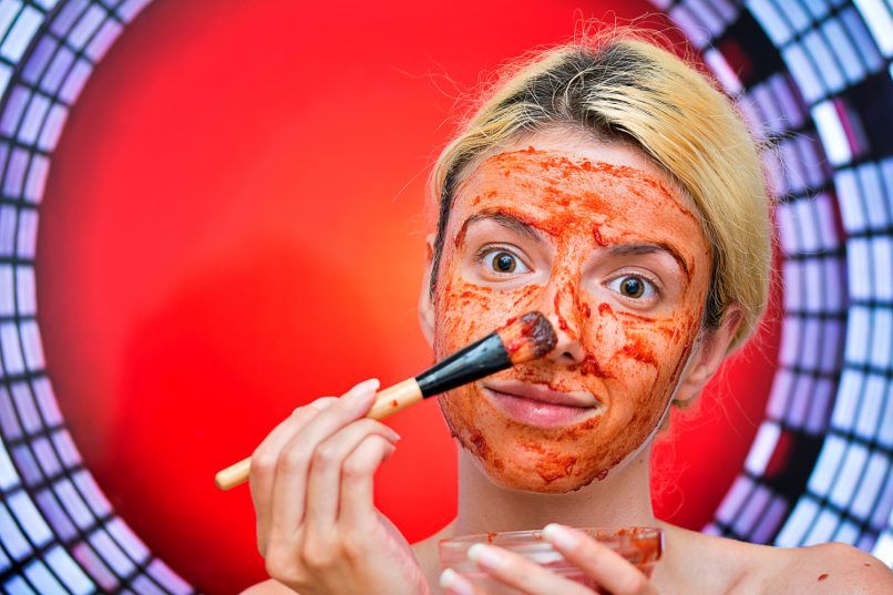 Tomato for skin Benefits, DIY face masks and how to use