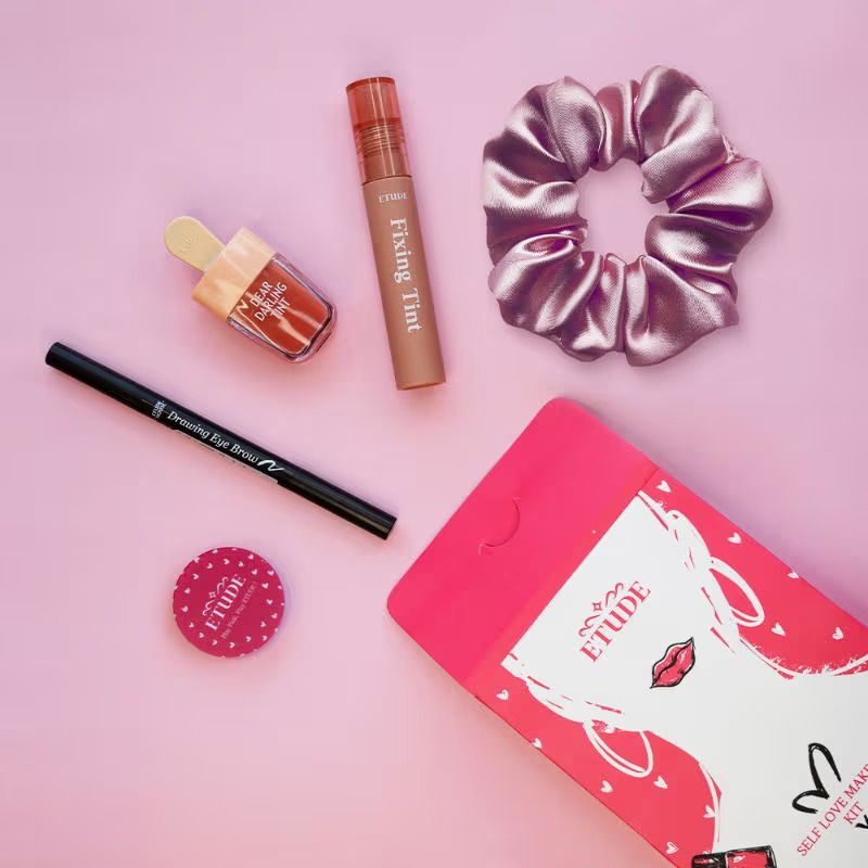 Etude house makeup gift box
