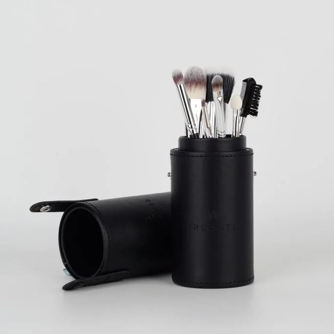 makeup brushes as rakhi gift idea for sister