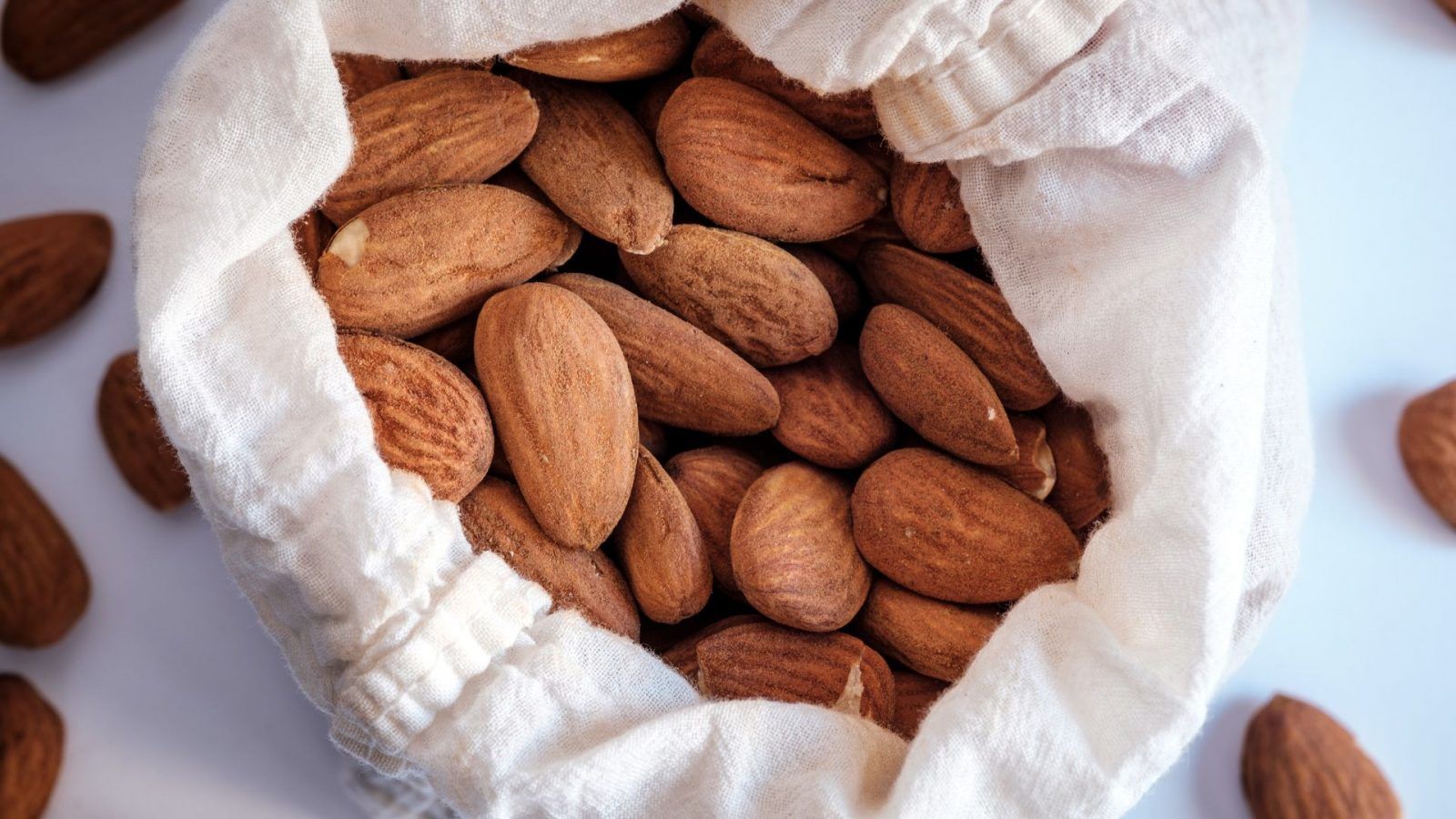Almond benefits: Everything you need to know Almond benefits: Everything you need to know