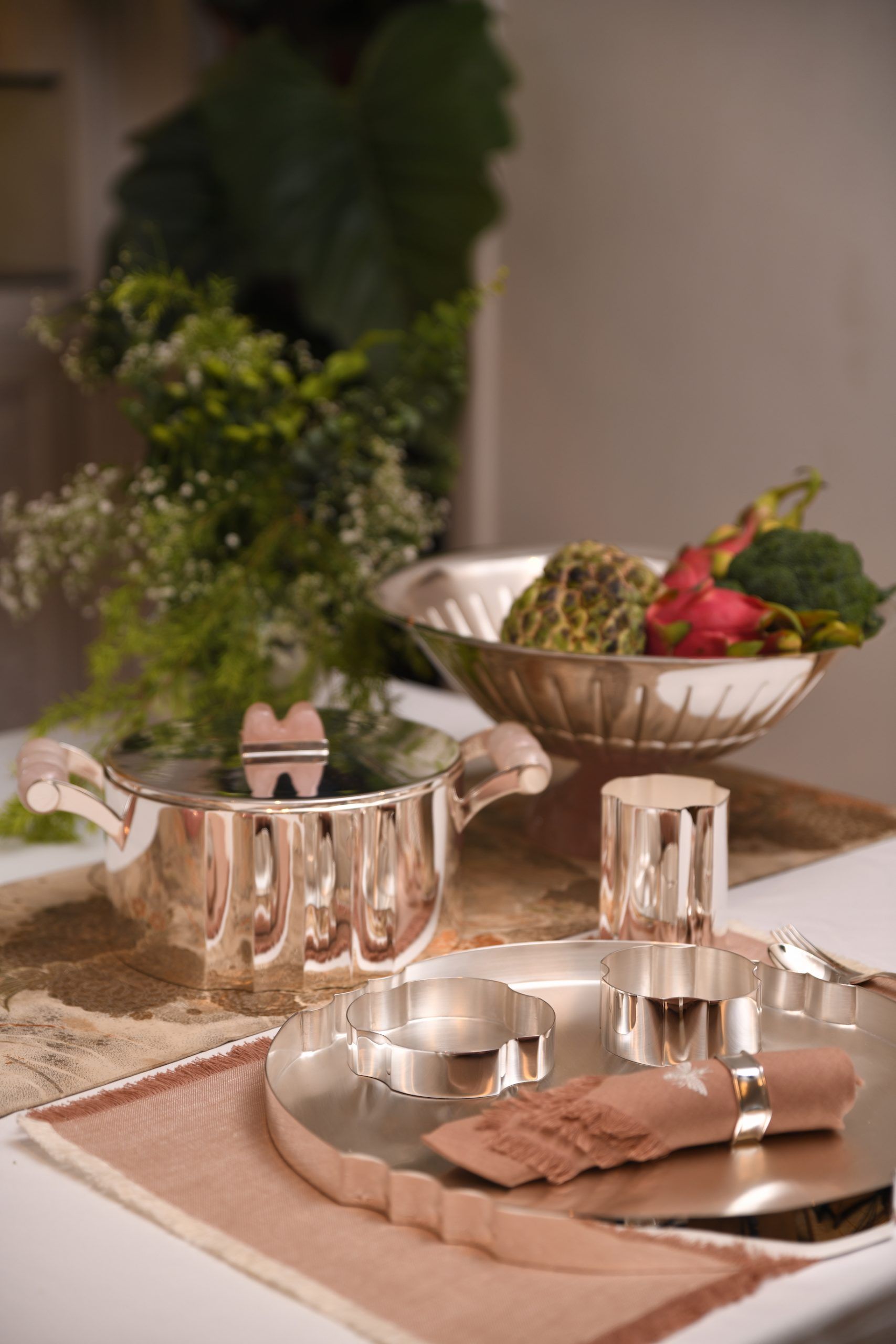 Best home decor gifts to drive your loved ones into the festive spirit