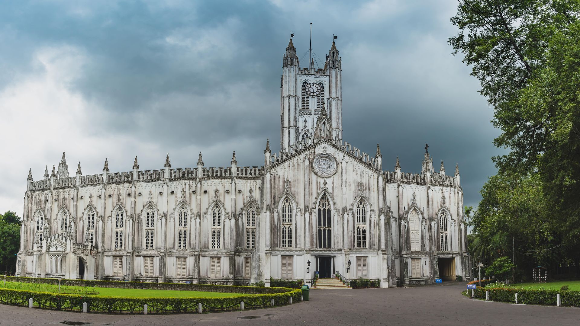 famous churches in India