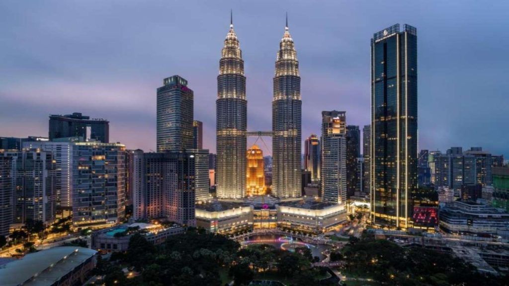 Want to travel to Malaysia? Getting a travel or work visa just got easier.