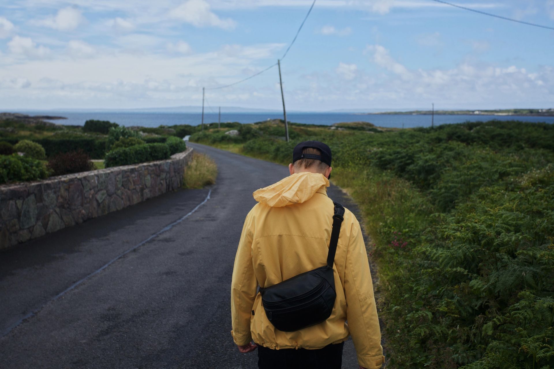 Man wearing a sling pouch