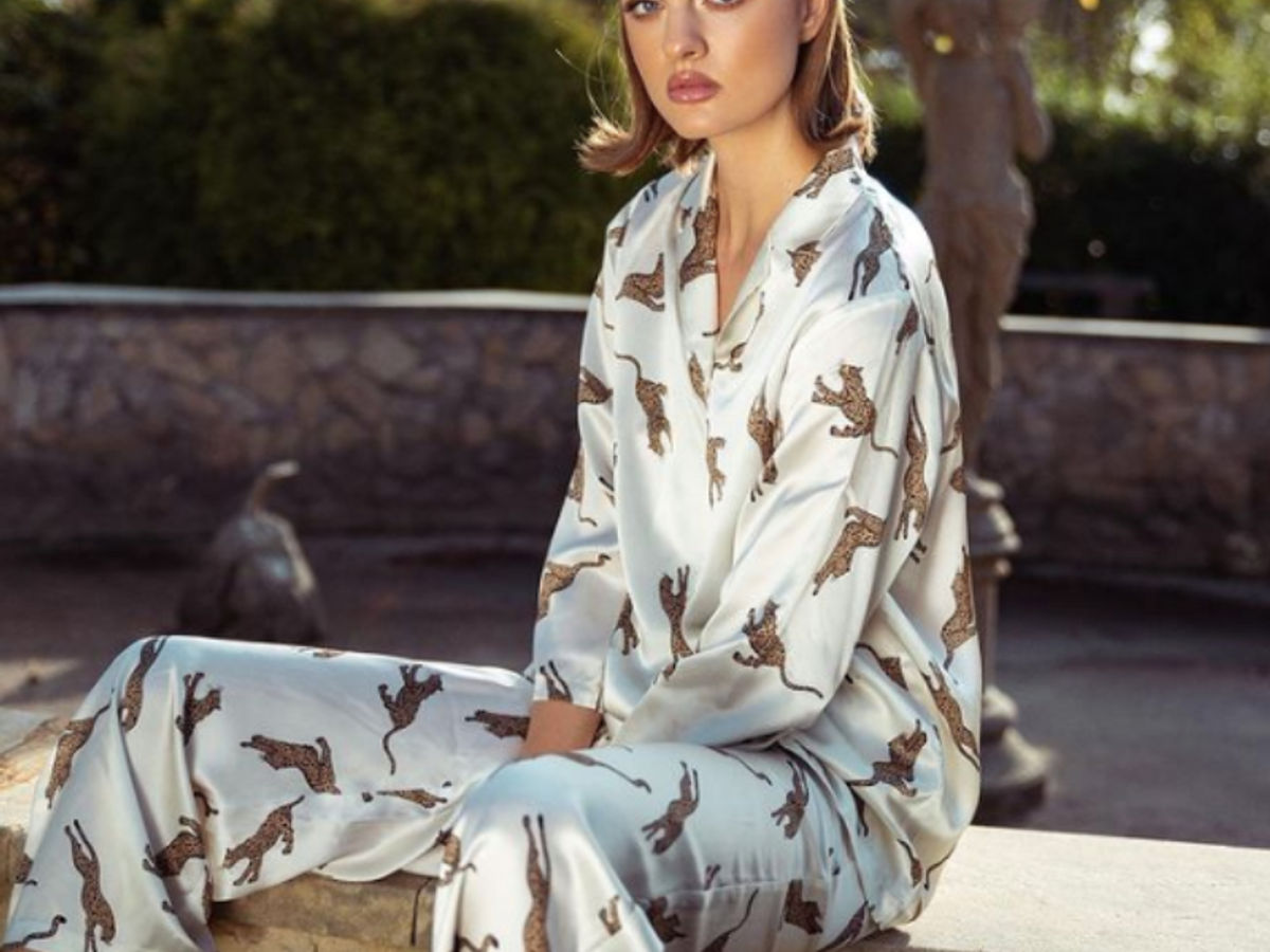 These silk pyjamas will keep you cosy in the cold-weather season
