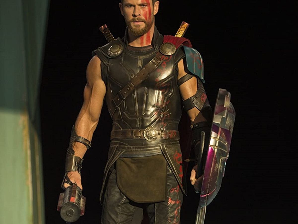 Remarkable portrayal of Thor: Ragnarok. #chrishemsworth #avengers  #hollywood #bestmoments #actor - You… in 2023
