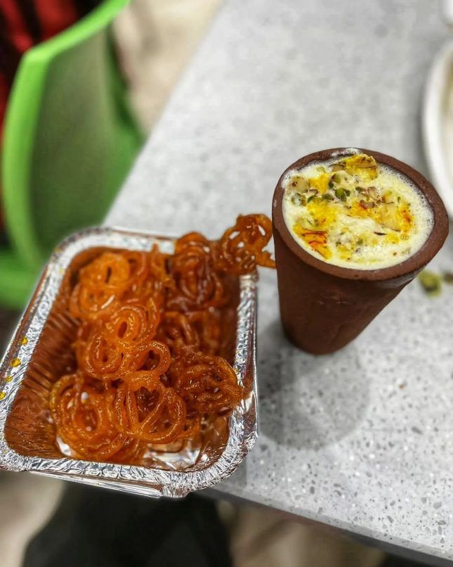 winter street food in Delhi