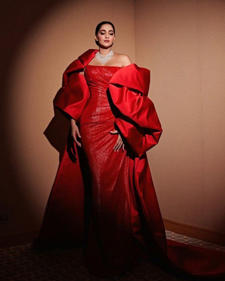 Shayne Lamas Style Fashion Week hosts Go Red for Women Celebrity Red Dress  Fashion Show at Vibiana Cathedral benifitting Stock Photo - Alamy