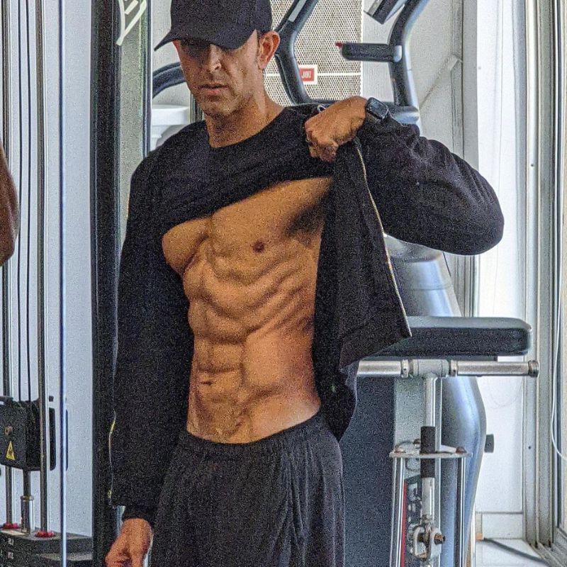 Follow these 5 hacks to get a body like Hrithik Roshan in 2023