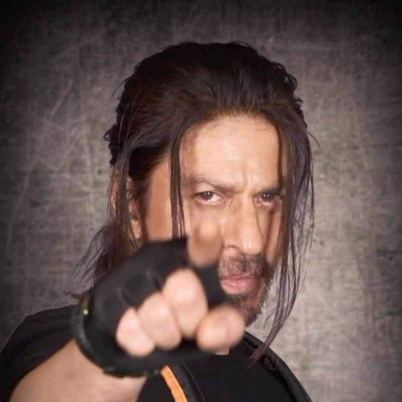 Fans are in awe of Shah Rukh Khan’s ‘Pathaan’; call it a smashing hit