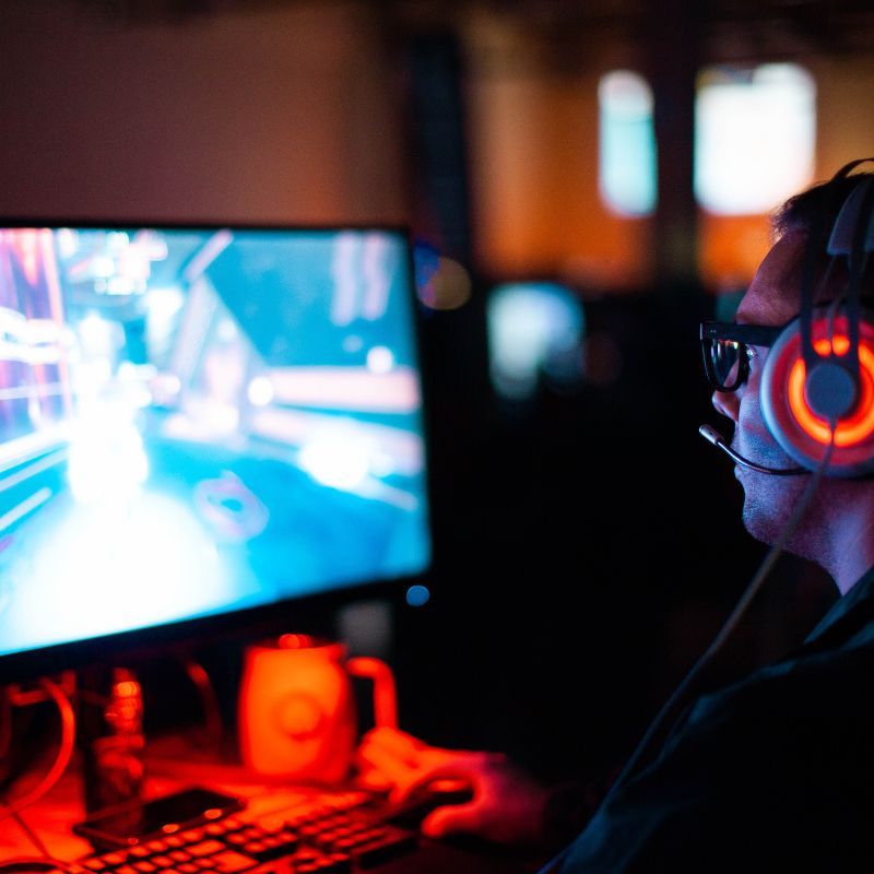 What are the ways to make money on Twitch?