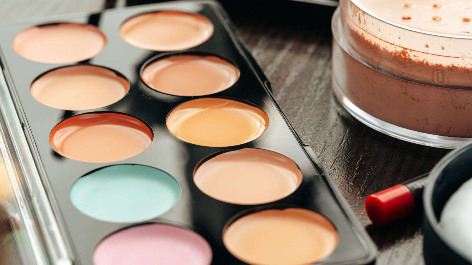 These colour corrector palettes will help you achieve a flawless base