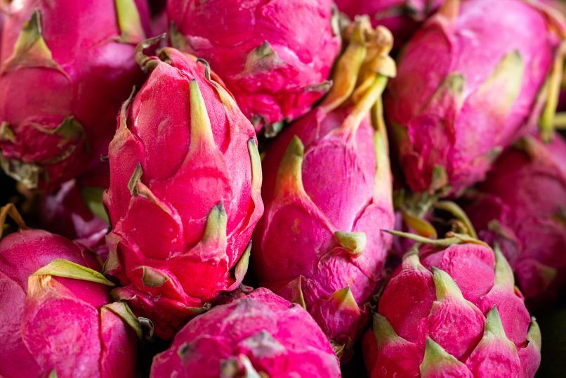 7 Health Benefits of Dragon Fruit (Plus How to Eat It)