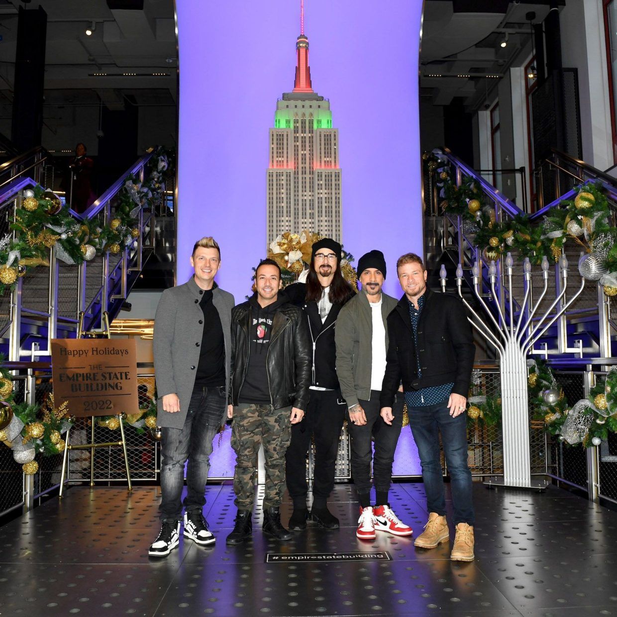  Backstreet Boys spotted at Mumbai airport ahead of their DNA World Tour Illustration 