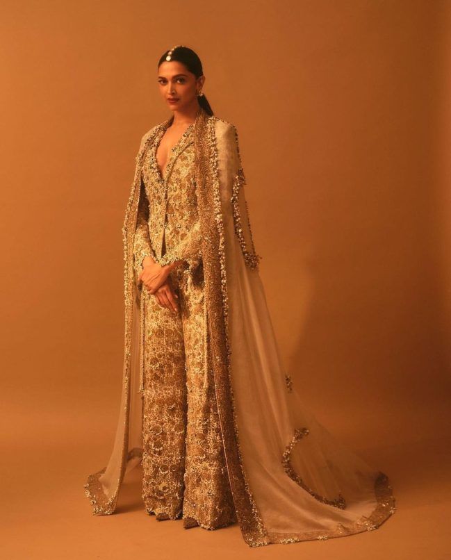 Deepika Padukone Nita Ambani Cultural Centre